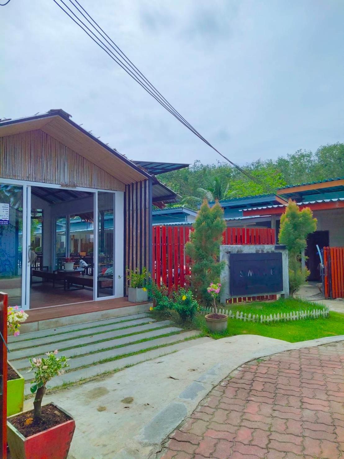 Smile Resort Ко-Мук Экстерьер фото